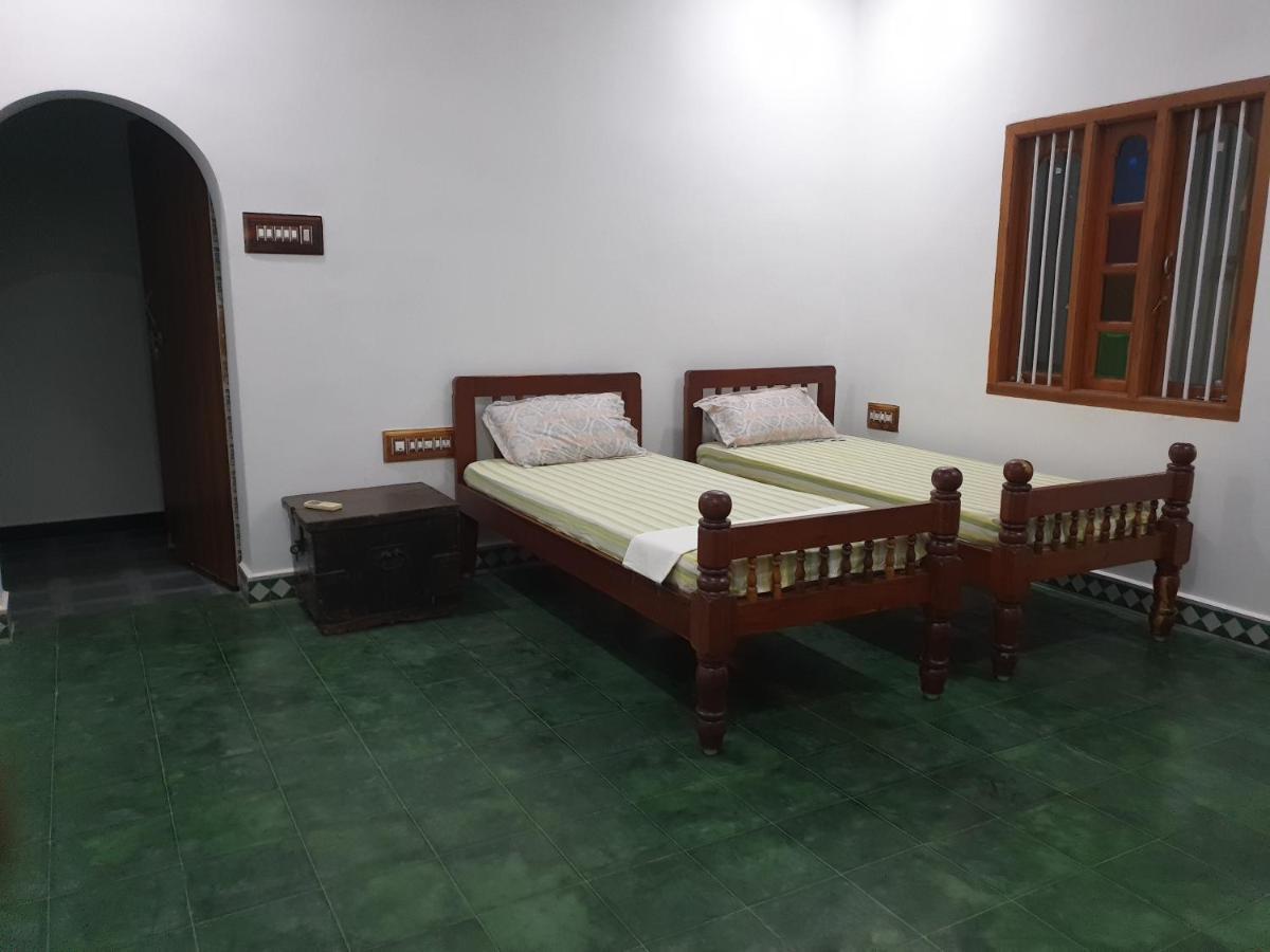 Tanjore Home Stay Thanjavur Esterno foto
